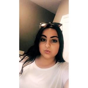 Meet your Posher, Carolina